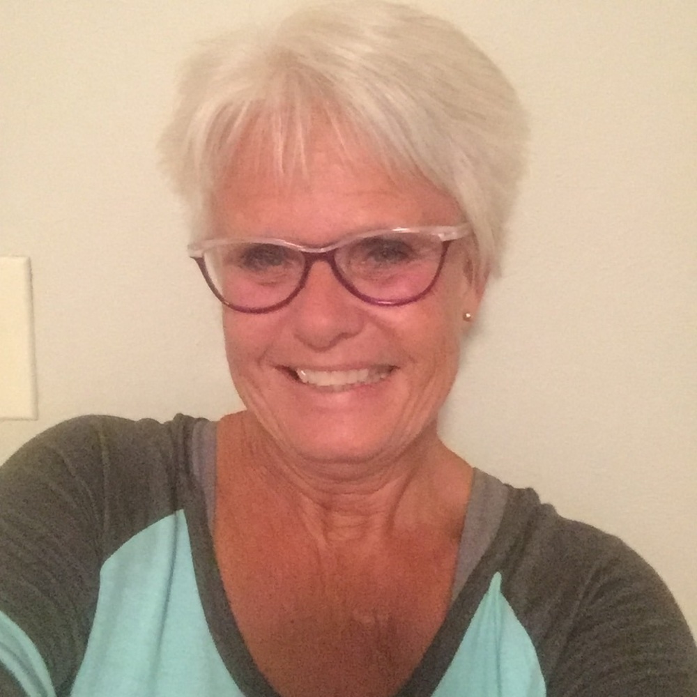 Meet your Posher, Juli